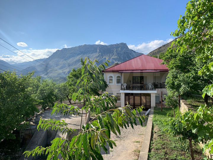 Таунхаус 200 м² на участке 15 сот.