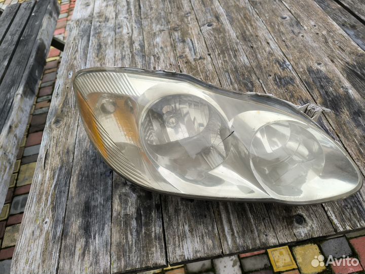 Toyota corolla 2003 130 USA фара правая