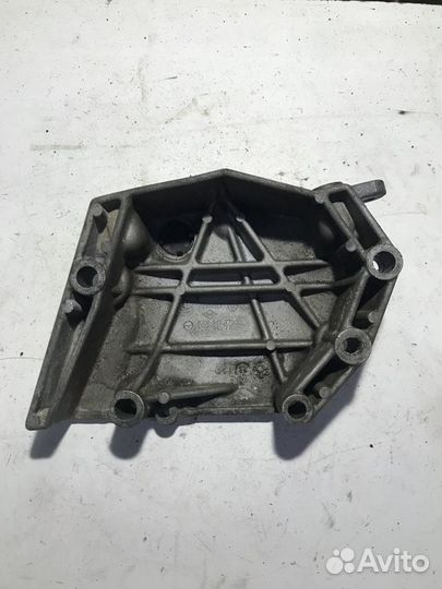 Кожух ремня грм Renault Logan