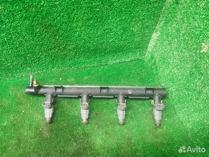 Форсунка топливная Kia Sephia 2 седан 1.6 2003