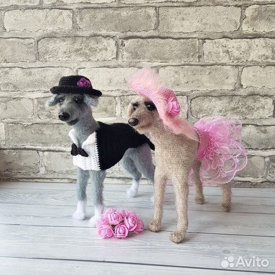 Пара левреток. Вязаные игрушки