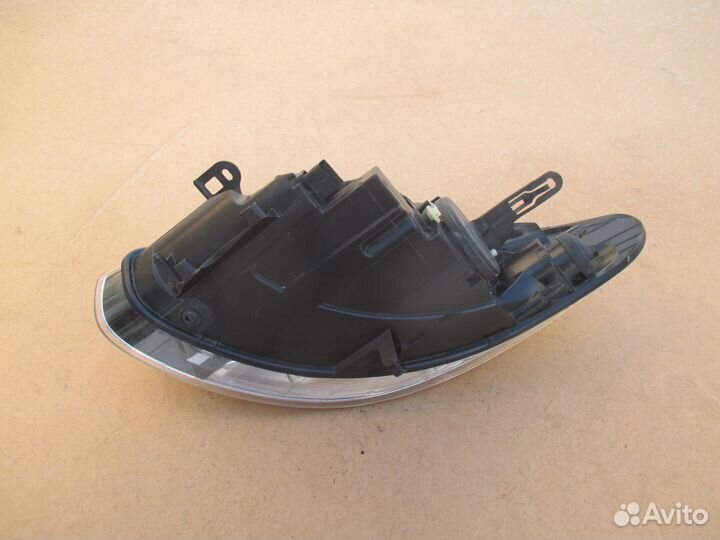 Фара правая Renault Fluence 2010-2013 г