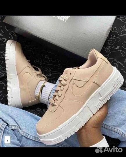 Кроссовки женские 1903