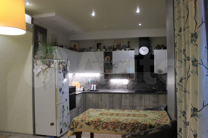 4-к. квартира, 130 м², 2/11 эт.