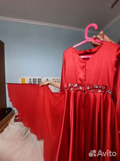 Костюм-халат с крыльями для восточных танцев