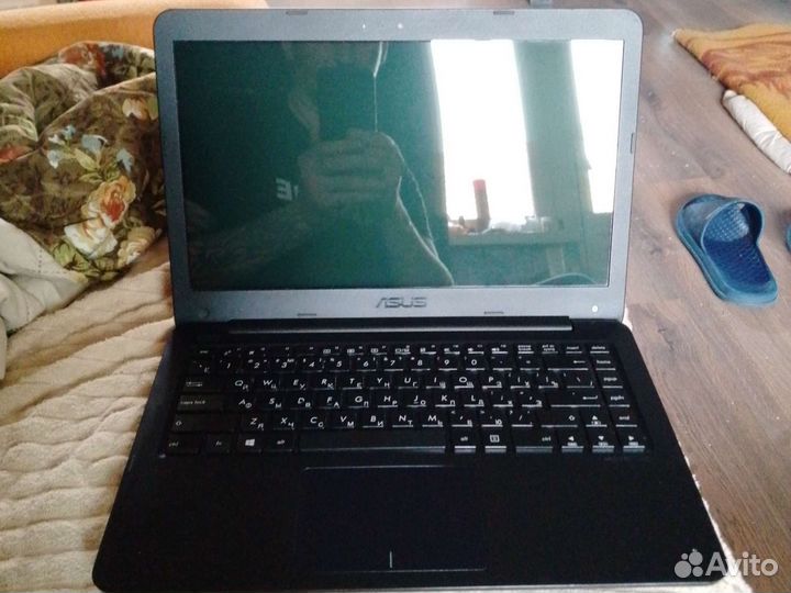 Ноутбук asus