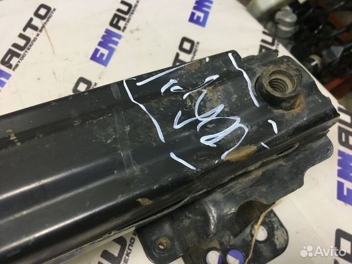 Усилитель переднего бампера Форд Фьюжен