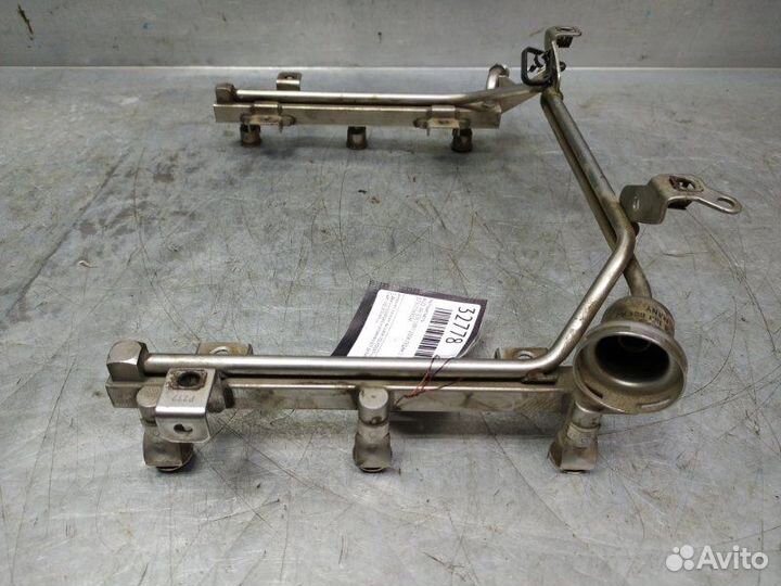 Рейка топливная (рампа) Audi A6 C5 1997-2004