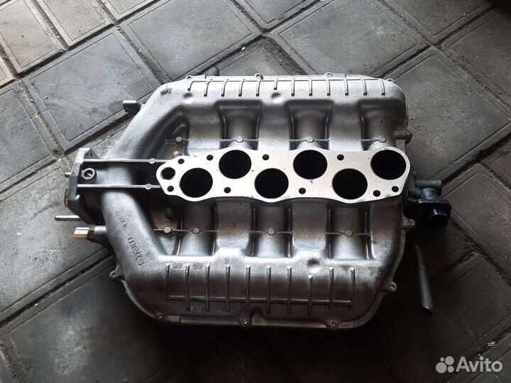 Впускной коллектор Honda Legend