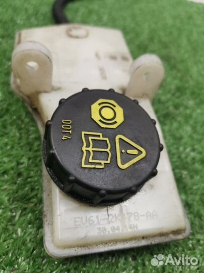 Бачок для тормозной жидкости Ford Kuga 2 2.0 txma