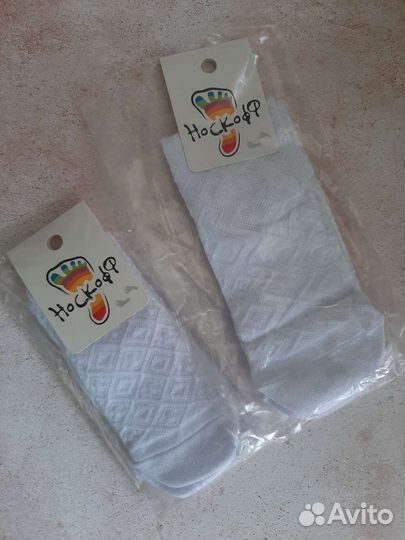 Белые ажурные гольфы