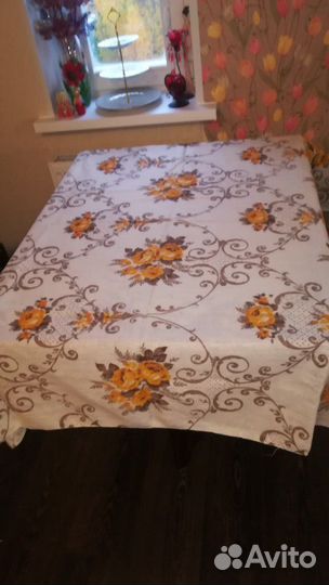 Скатерть льняная новая с полотенцами 3 шт