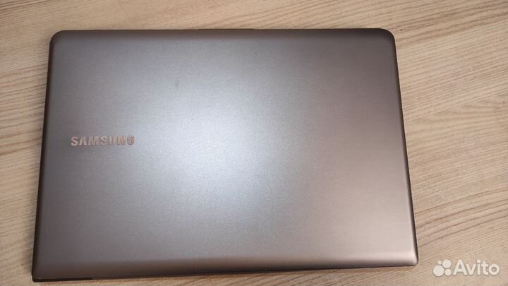 Ноутбук samsung 6gb core i3