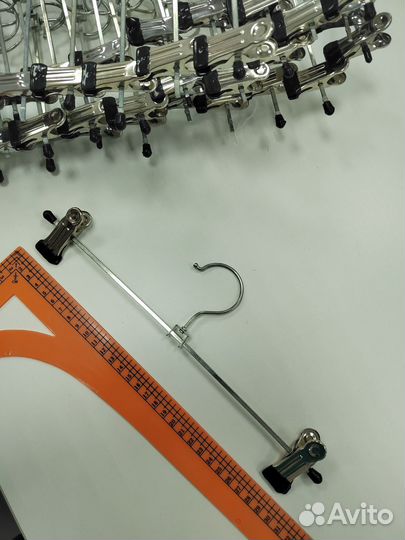 Плечики с прищепками