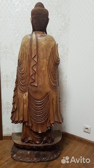 Деревянная скульптура (статуя Будды)