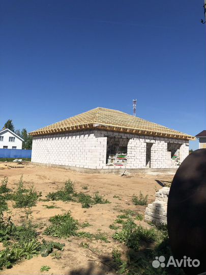 Бригада строителей