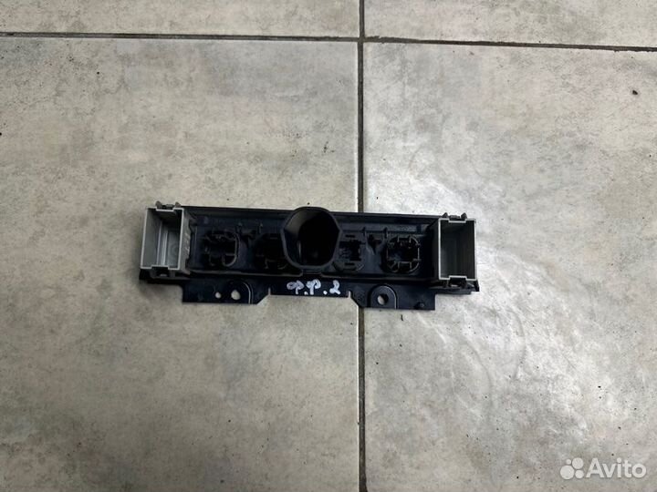 Накладка декоративная Ford Focus седан sida 2009