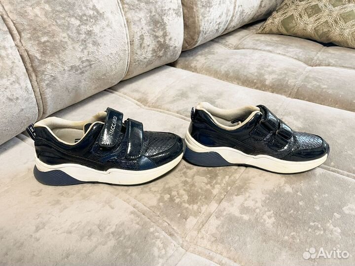 Кроссовки для девочки