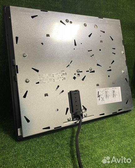 Электрическая варочная поверхность Electrolux EHF9