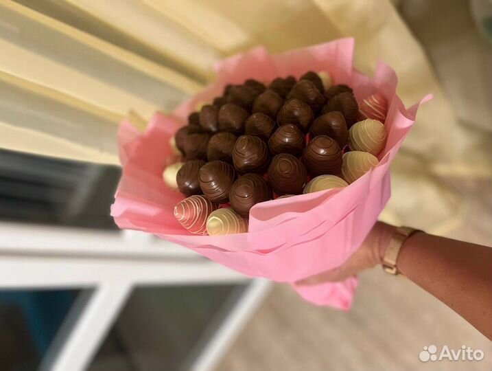 Клубника в шоколаде Букеты клубники (Живые фото)