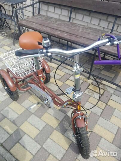 Трехколесный велосипед