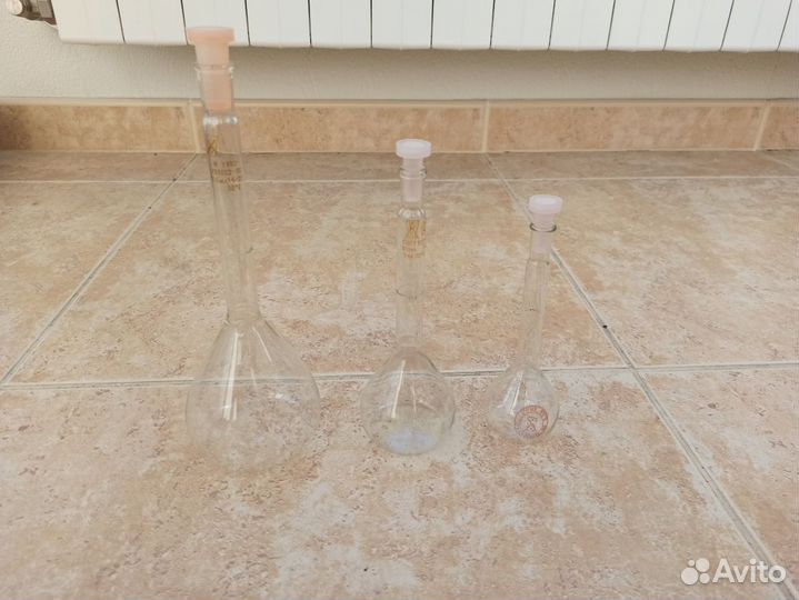 Стеклянные колбы для украшения интерьера