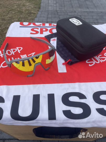 Солнцезащитные очки