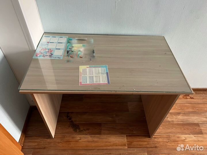 Письменный стол