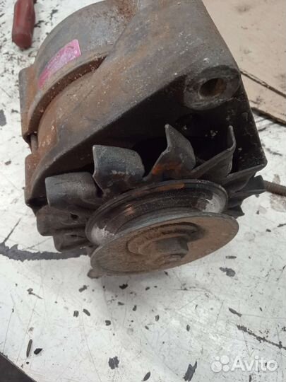 Генератор Mercedes w123 мерседес 123