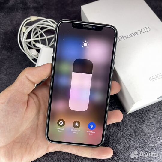 iPhone Xs, 64 ГБ