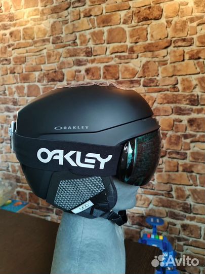 Горнолыжный шлем Oakley mod 5