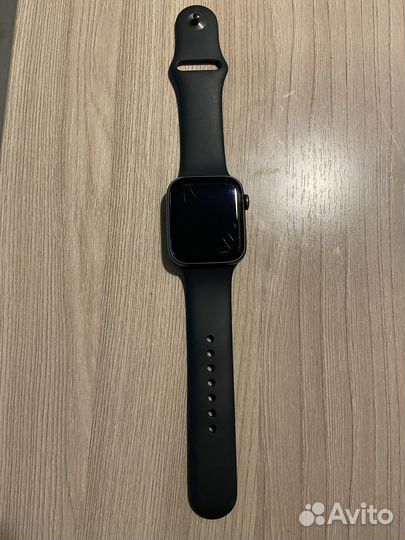 Apple watch se 44 мм