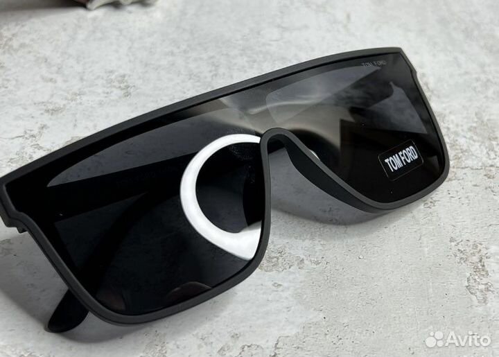 Солнцезащитные очки мужские Tom ford