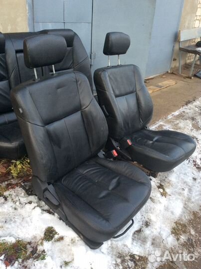 Кожаный салон сиденья комплект Mitsubishi Galant 9