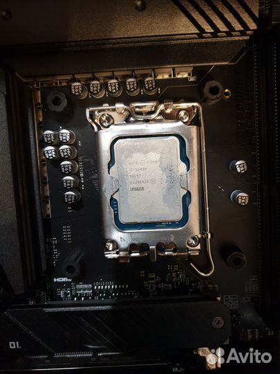 Intel core i5 12400