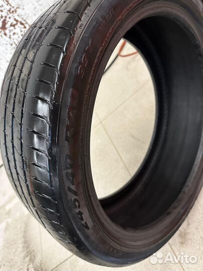 Pirelli P Zero 245/40 R20 и 275/35 R20 99Y