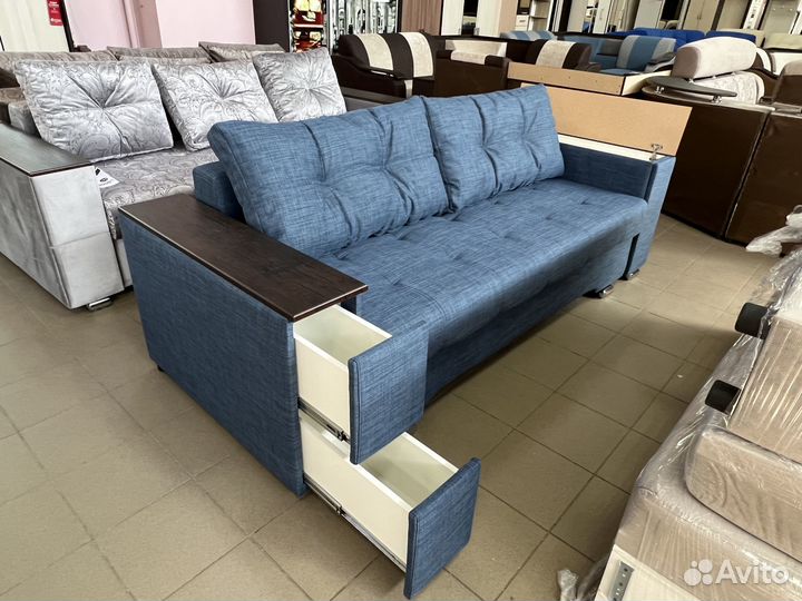 Диван синий