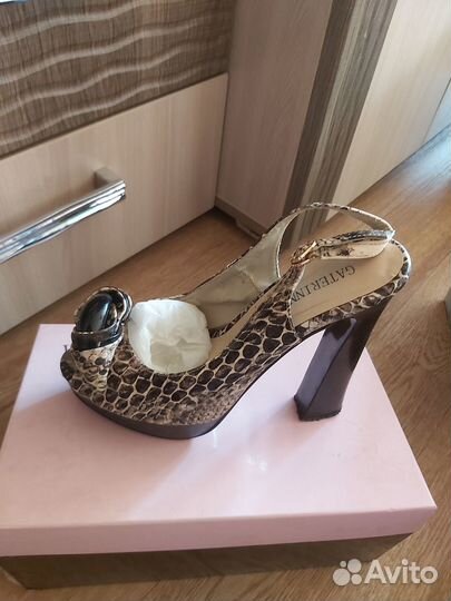 Обувь женская 37 размер