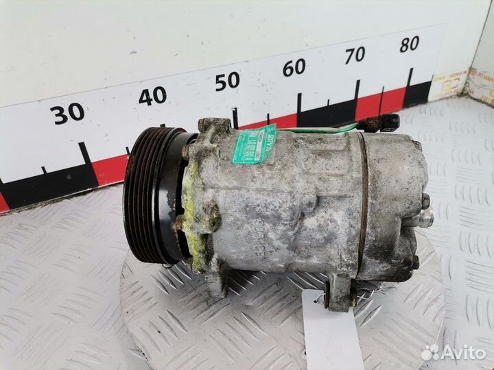 Компрессор кондиционера для Volkswagen Golf 4