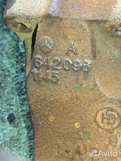 Кронштейн турбины Mercedes S 2017 W222 OM642