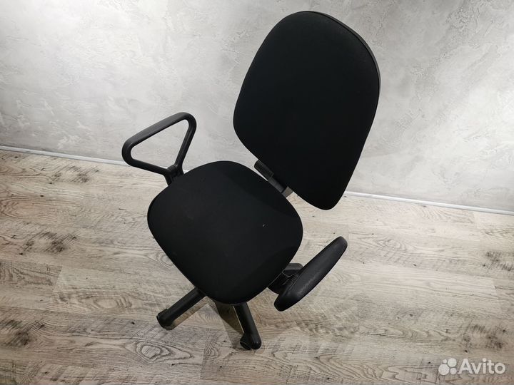 Компьютерное кресло