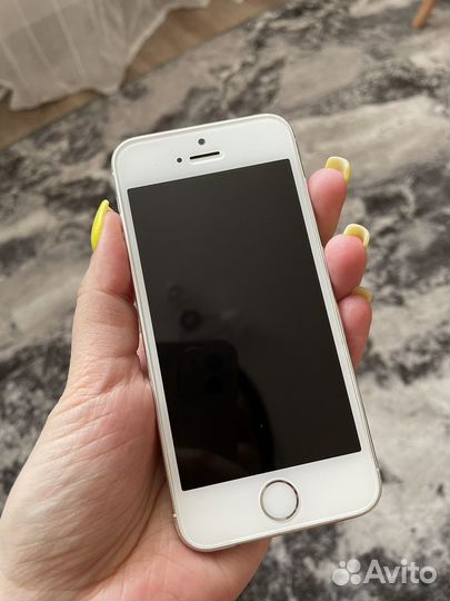 iPhone 5S, 16 ГБ