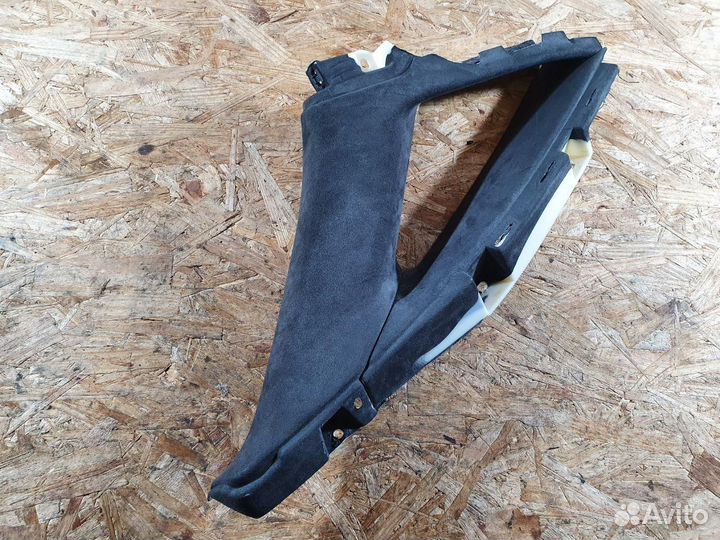 Обшивка стойки задняя левая верхняя Audi A8 D4/4H