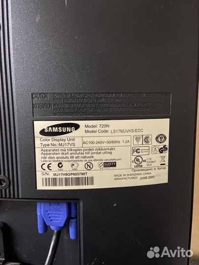 Монитор Samsung SyncMaster 720N