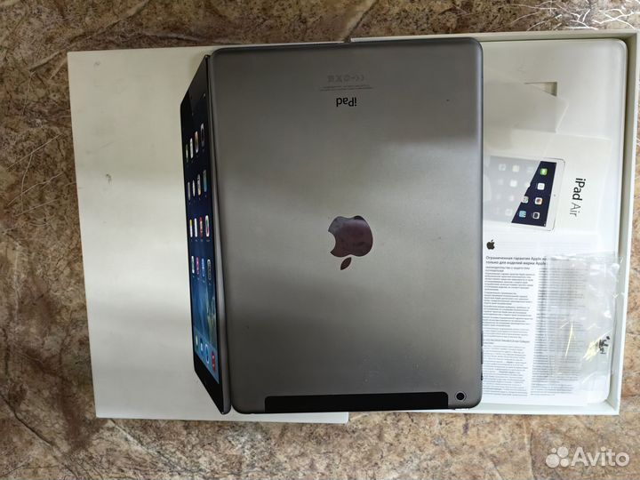 Продам iPad Air