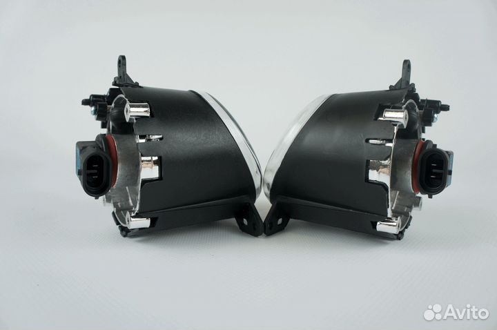 Противотуманная фара птф Mitsubishi Lancer X