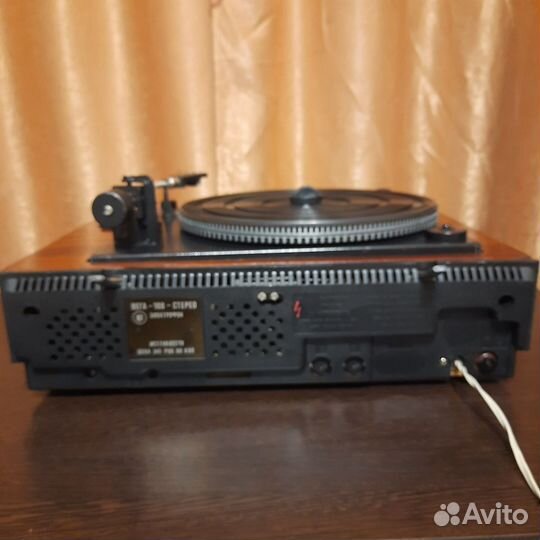 Проигрыватель винила Вега 108