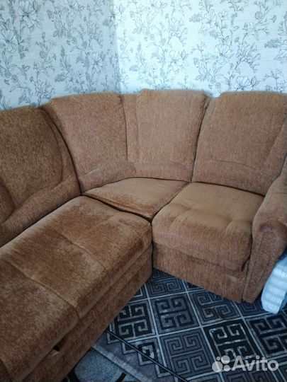 Угловой диван