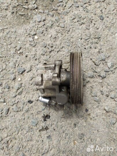 Насос гур Renault Sandero 1 K7MF710 2014