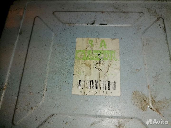 Блок управления двигателем EJ20Y Subaru Legacy BP5